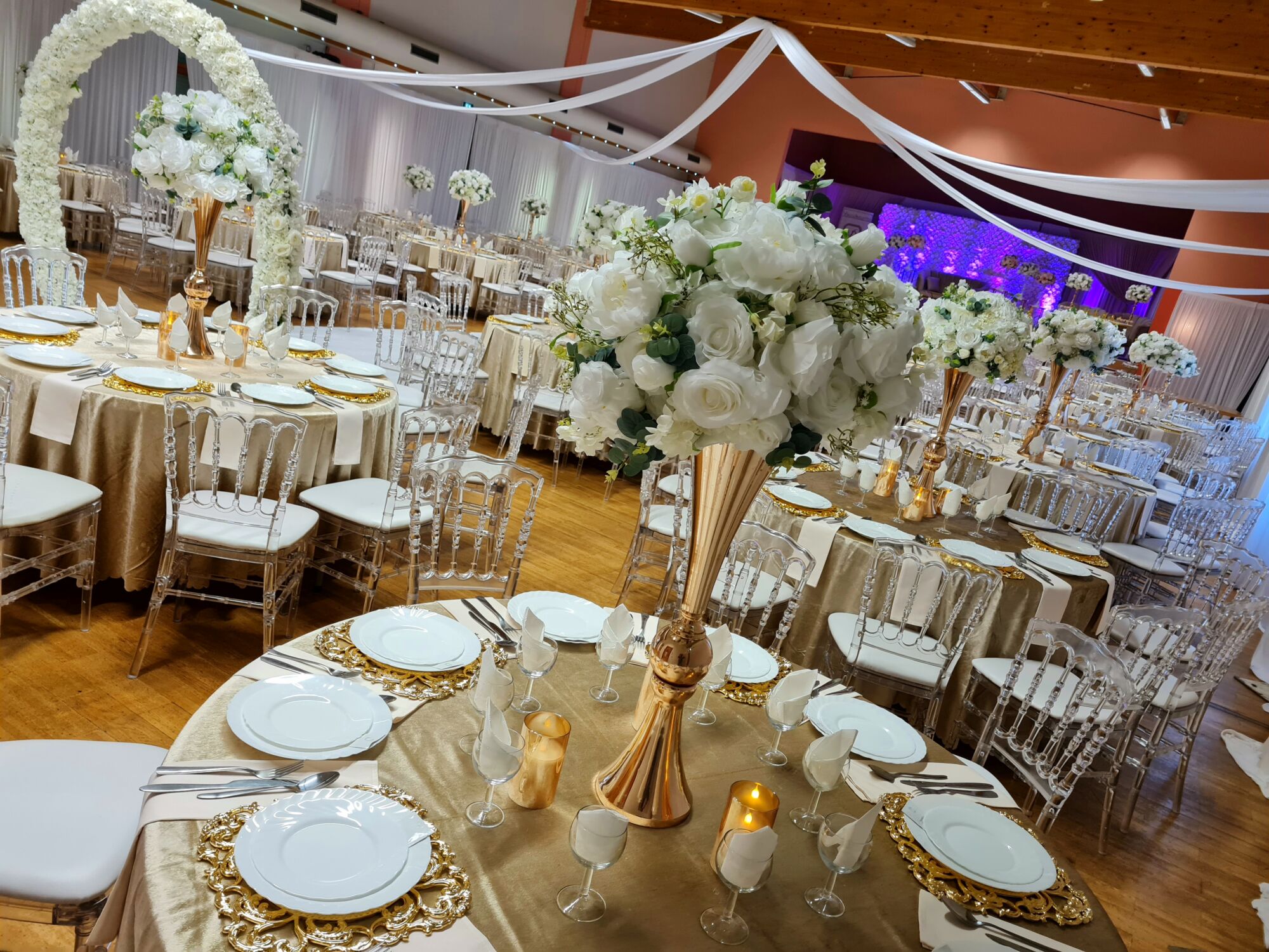 DECORATION SALLE_11 | Voiles et Paillettes Décoration de salle pour mariage, baptême, anniversaire, fiançailles et tout évènement oriental à Mulhouse vers Belfort Thann